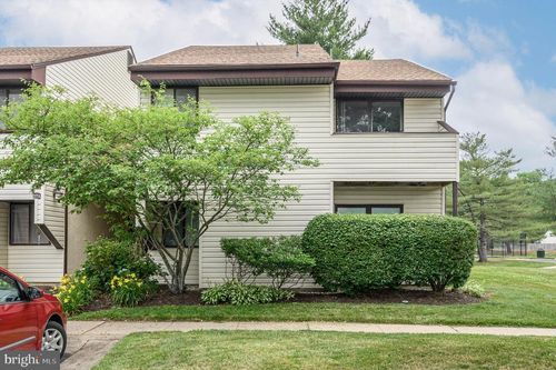 38 E Daisy Ln, Mount Laurel, NJ, 08054-2581 | Card Image