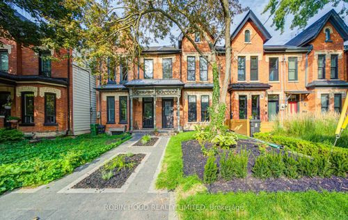 124 Robert St, Toronto, ON, M5S2K3 | Card Image
