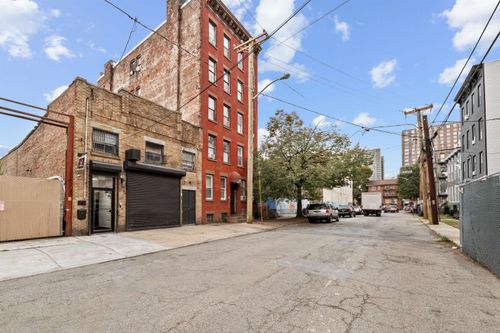 11-207 15th St, Jersey City, NJ, 07310-1250 | Card Image