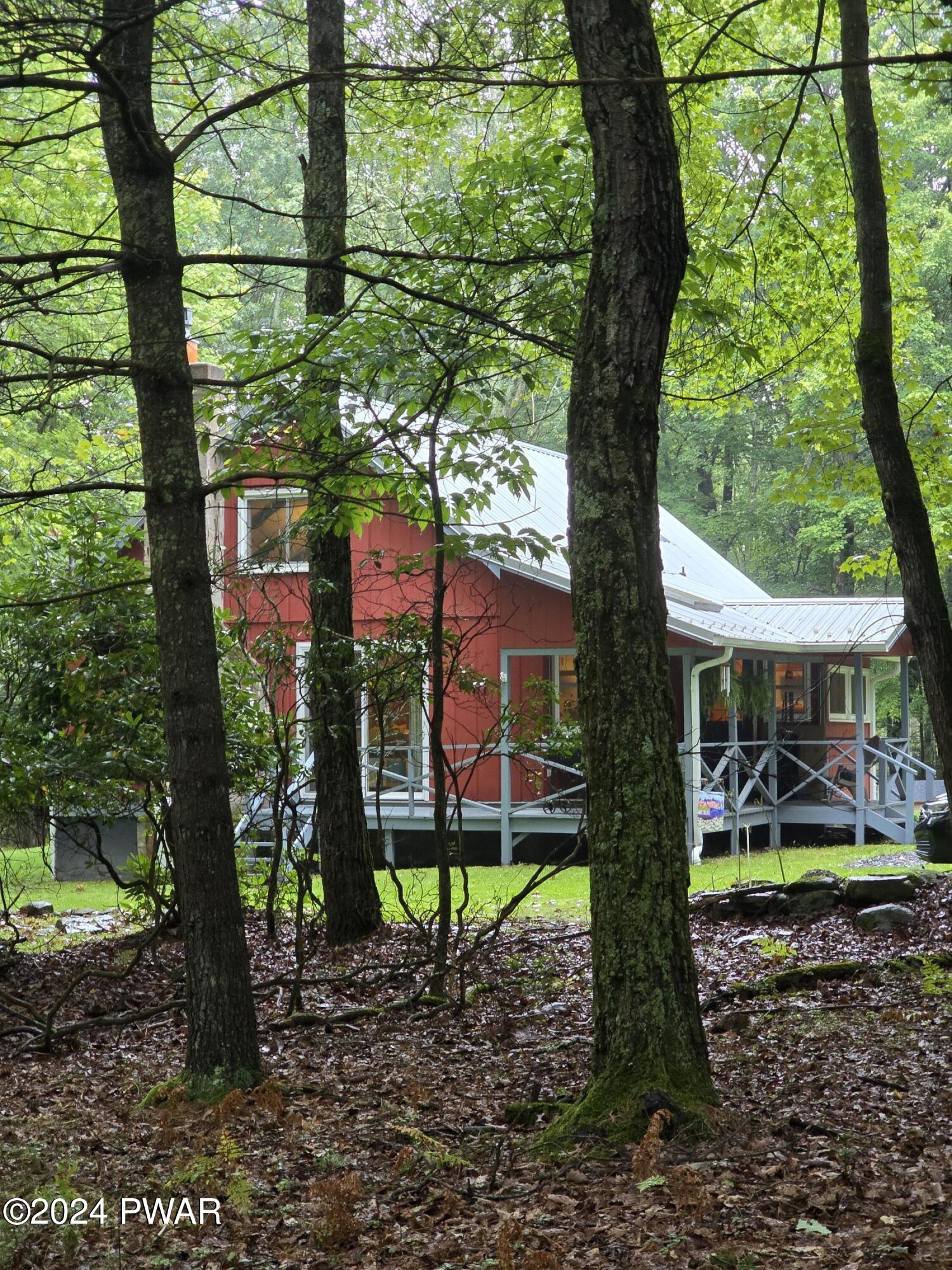 Twin Lakes Rd, Shohola, PA 18458