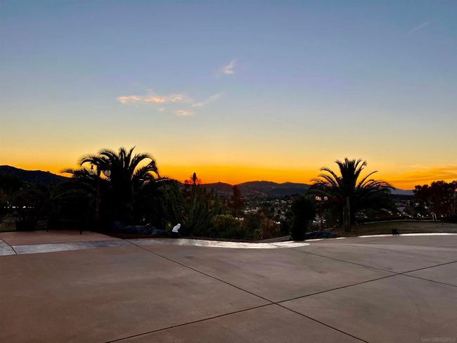 9189 Vista Entrada, House other with 4 bedrooms, 4 bathrooms and 12 parking in Lakeside CA | Image 6