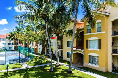 apt-304-4041 San Marino Blvd, West Palm Beach, FL, 33409-8621 | Card Image