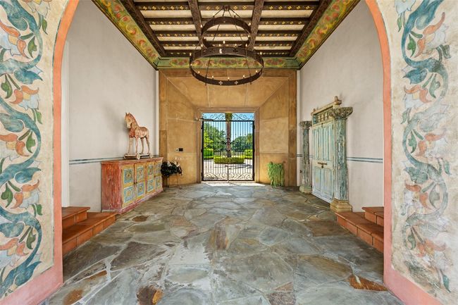 11865 Fort King Hwy, House other with 6 bedrooms, 12 bathrooms and null parking in THONOTOSASSA FL | Image 8
