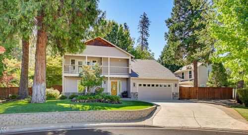 1075 Anglers Pl, Shady Cove, OR, 97539-7704 | Card Image