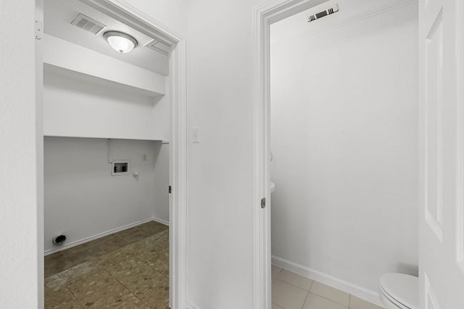 1213 Pathfinder Way, House other with 4 bedrooms, 3 bathrooms and 4 parking in Round Rock TX | Image 25
