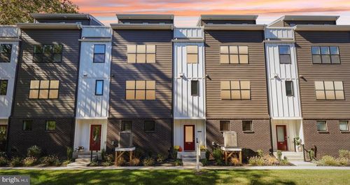 952 Riverplace Dr, CONSHOHOCKEN, PA, 19428-2471 | Card Image