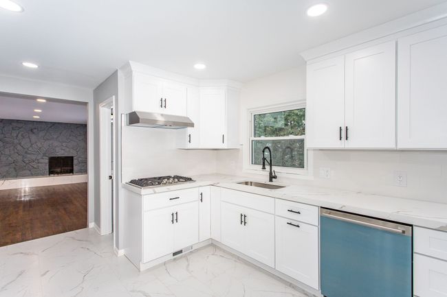 6670 Cathedral Dr, House other with 4 bedrooms, 3 bathrooms and null parking in Bloomfield Hills MI | Image 36
