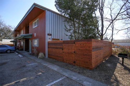 804 N Locust St, Denton, TX, 76201-2984 | Card Image