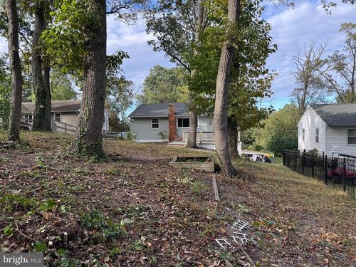 1031 Lake Claire Dr, ANNAPOLIS, MD, 21409-4765 | Card Image