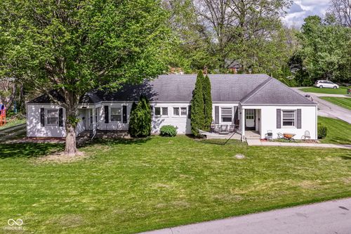 210-208-210 Donnelly Dr, Anderson, IN, 46011-1709 | Card Image