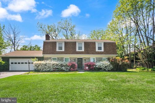 1530 Pathfinder Ln, MCLEAN, VA, 22101-3508 | Card Image