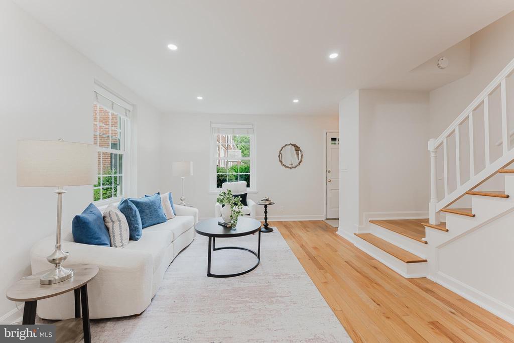 Residential in ARLINGTON 3