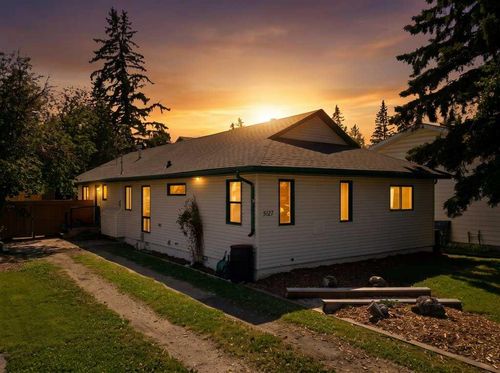5127 50a Ave, Sylvan Lake, AB, T4S1E4 | Card Image