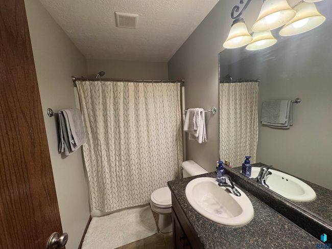 6903 Witzke Ave, House other with 3 bedrooms, 2 bathrooms and null parking in Sioux Falls SD | Image 11
