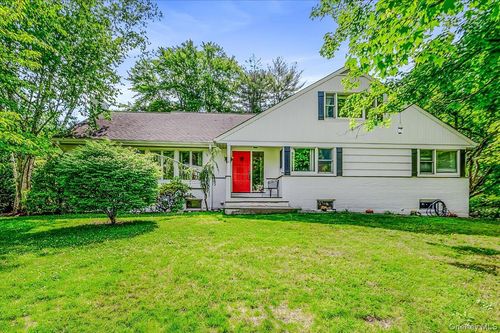 15 Tamarac Trl, Harrison, NY, 10528-1817 | Card Image