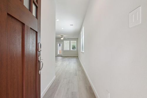 18714 Timber Glen Dr, Montgomery, TX, 77316-3337 | Card Image