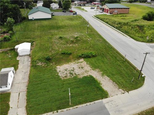 2221/2223 S 22nd Street, St Joseph, MO, 64503 | Card Image