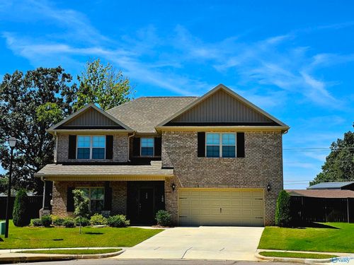 100 Rose Valley Dr, New Market, AL, 35761-7002 | Card Image
