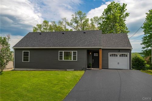 8 Terrace Hill Dr, New Hartford, NY, 13413-2523 | Card Image