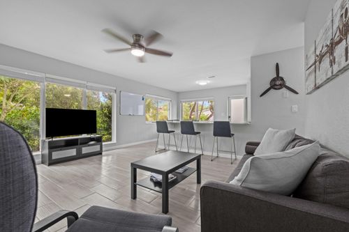 1007 Ne 9th Ct, Pompano Beach, FL, 33060-5726 | Card Image