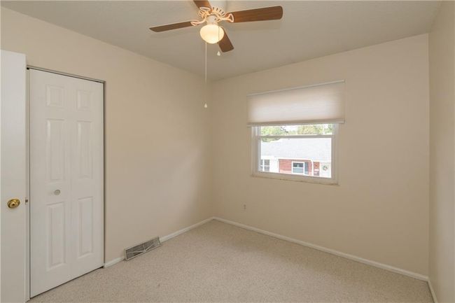 2080 Miracle Dr, Condo with 3 bedrooms, 2 bathrooms and null parking in Columbus IN | Image 17