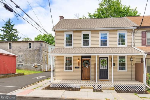 14 N Locust St, LITITZ, PA, 17543-1717 | Card Image
