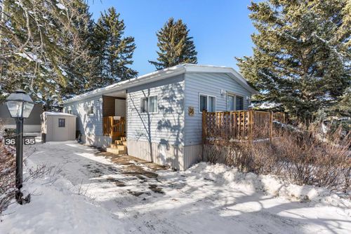 35 - 3223 83 Street Nw, Home with 2 bedrooms, 1 bathrooms and 1 parking in Calgary AB | Card Image