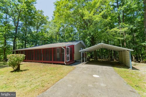 559 Johnnycake Ln, HARPERS FERRY, WV, 25425-6081 | Card Image