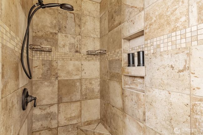 Primary Shower | Image 23