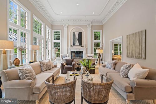 1106 Mill Rdg, MCLEAN, VA, 22102-2157 | Card Image