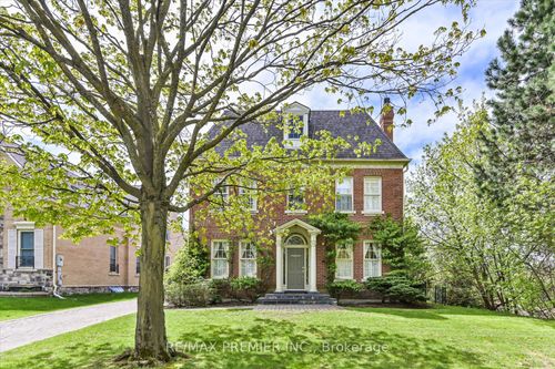 25 Highgrove Cres, Richmond Hill, ON, L4C7W9 | Card Image