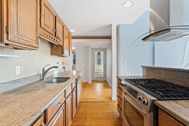 APT-1 - 2 Euston St, Condo with 1 bedrooms, 1 bathrooms and null parking in Brookline MA | Image 11