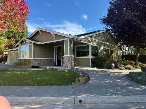 235 Haehl Creek Ct, Willits, CA, 95490-5757 | Card Image