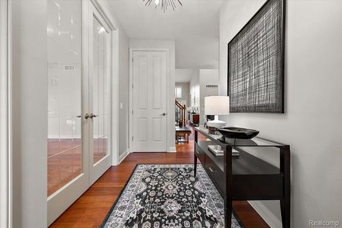 4404 Navin Field Ln, Troy, MI, 48085-5738 | Card Image