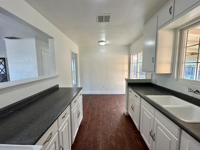 2135 Arden Dr W, House other with 2 bedrooms, 0 bathrooms and null parking in Fresno CA | Image 10