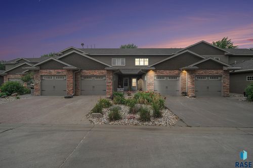 5011 Sunset Blvd Boulevard, Madison, SD, 57042 | Card Image