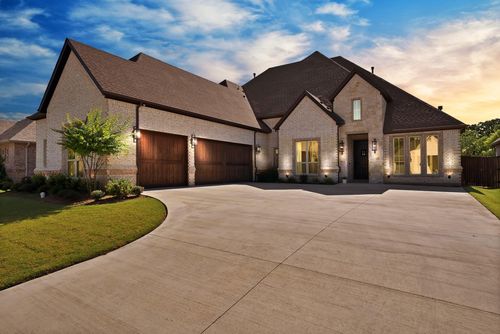 7217 Harris Pl, Arlington, TX, 76001-6665 | Card Image