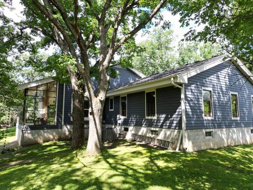 42 Eldorado Cir, Dellwood, MN, 55110-1262 | Card Image