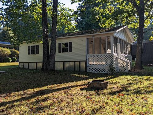 131 Terry Ln, Copper Hill, VA, 24079-2716 | Card Image