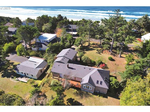 2225 Nw Oceanview Dr, Newport, OR, 97365-2123 | Card Image