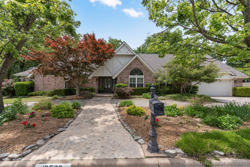 10522 S 66th East Ave, Tulsa, OK, 74133-6705 | Card Image
