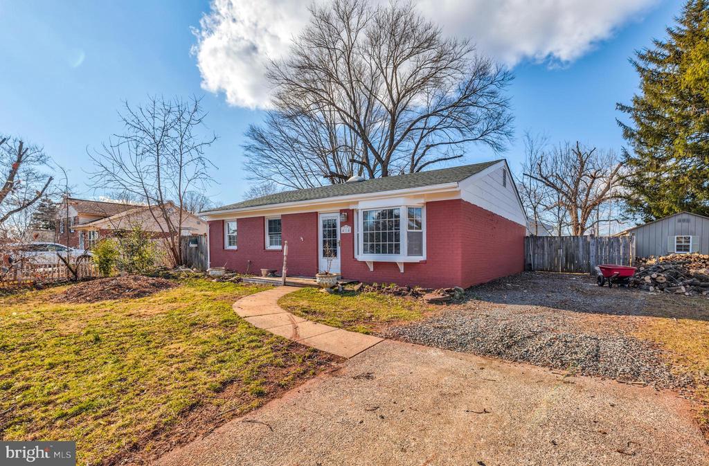 Residential Lease in CHANTILLY 2