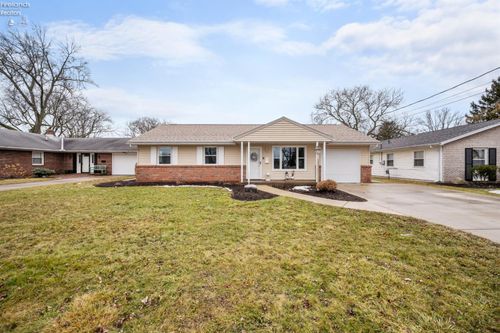 619 Alice Street, Port Clinton, OH, 43452 | Card Image