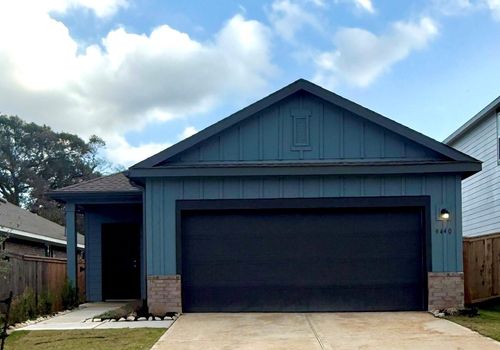 9440 Hard Rock Rd, Conroe, TX, 77303-2965 | Card Image