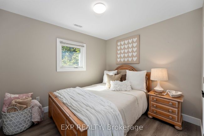 21 Pinery Lane, House other with 3 bedrooms, 2 bathrooms and 12 parking in Jacksons Point ON | Image 30