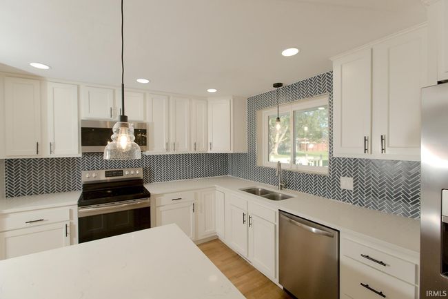 1608 W Lakeview Dr, House other with 4 bedrooms, 3 bathrooms and null parking in Marion IN | Image 4