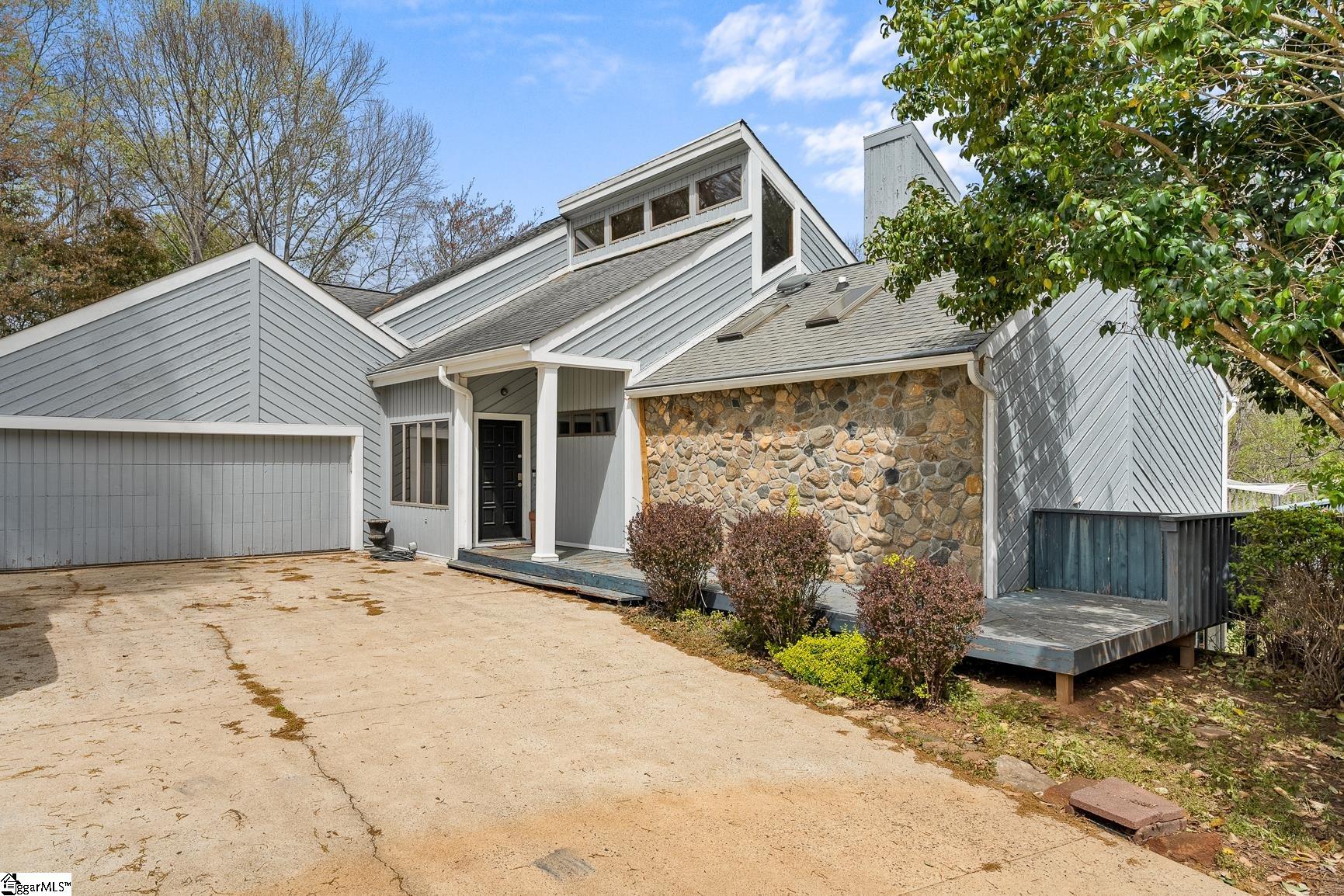 Residential in Seneca 2