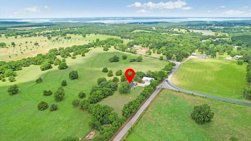 826 Georgetown Rd, Pottsboro, TX, 75076-6898 | Card Image