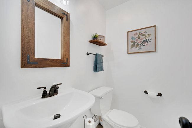 Half Bath on Main | Image 11