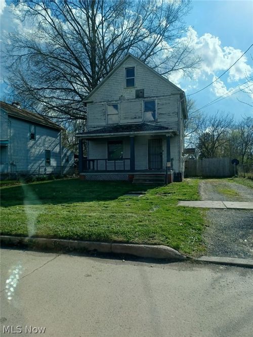 1459 West Ave Nw, Warren, OH, 44483-3330 | Card Image